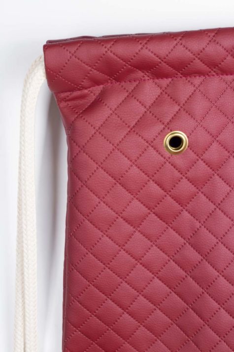 Quilted Sports Bag (Red) 6