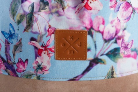 Blue_Floral_SportsBag-DETAIL1