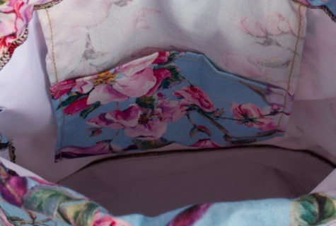 Blue_Floral_SportsBag-DETAIL2
