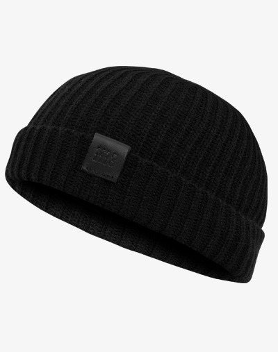 Fishermans_Beanie_Black_Out_2019-SIDE-507px
