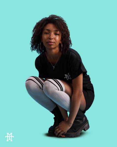 INES_BOYFRIEND_TEE-BLACK-1