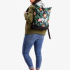 Roll-Top Backpack Rucksack Rollrucksack mit Rollverschluss zum rollen Fahradrucksack kurierrucksack großer groß vegan palmen blätter blumen blumenmuster muster floral pattern